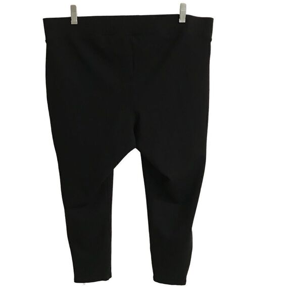 Torrid black cropped pull on zip ankle pants 2X - Picture 2 of 5